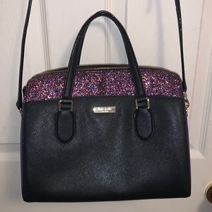 Kate Spade bag with detachable shoulder strap.